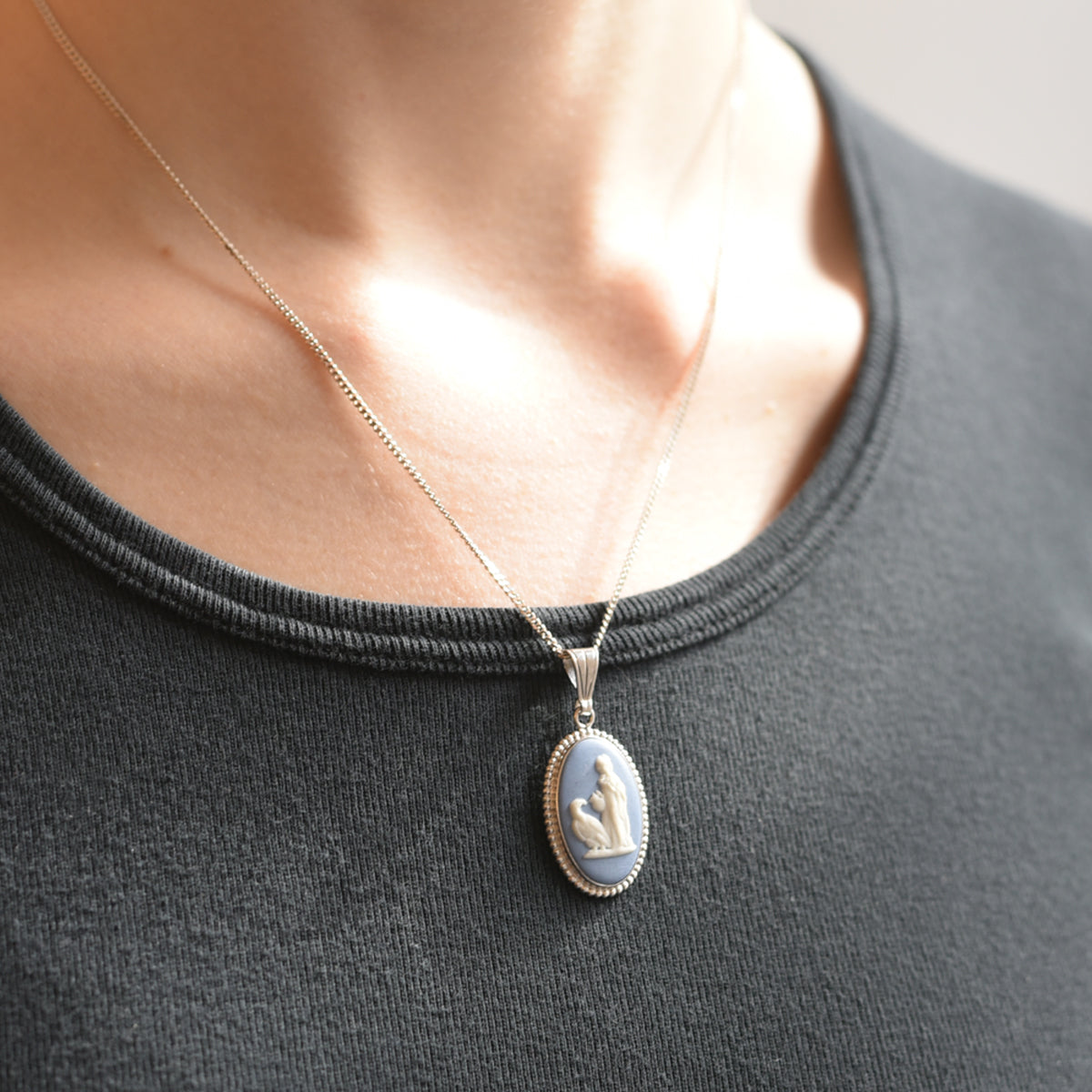 Silver chain necklace