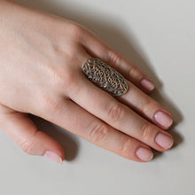 Load image into Gallery viewer, Vintage Sterling Silver Filigree Shield Ring
