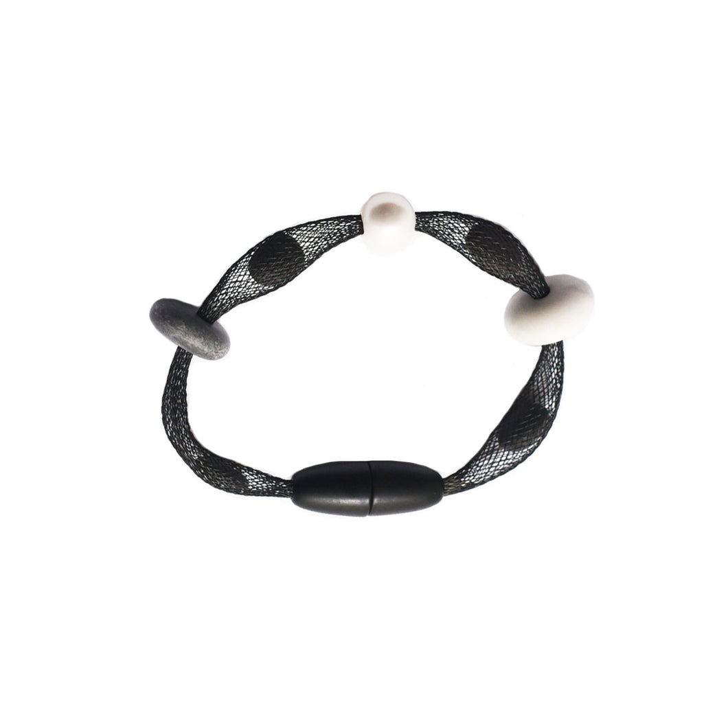 Bracelet Black Mesh Pebble Pearls